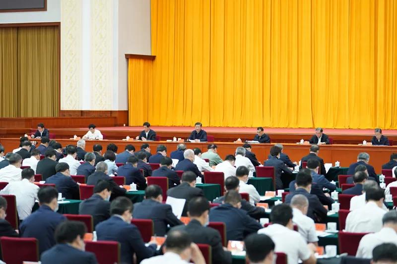 9月27日至28日，中央人才工作会议在北京召开。中共中央总书记、国家主席、中央军委主席习近平出席会议并发表重要讲话.jpg